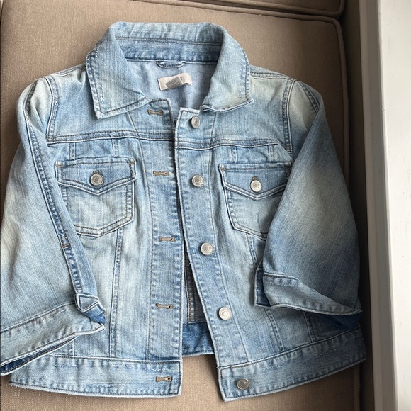 LOFT Jackets & Blazers - LOFT Women’s Cropped 3/4 Sleeve Light Blue Denim Jean Jacket Slightly Distressed